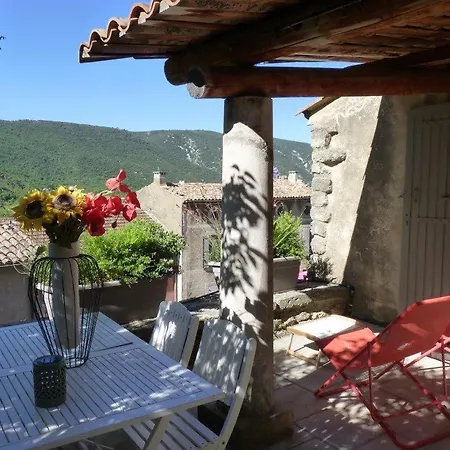 Maison D'artiste A Villa